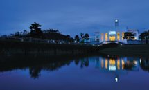 University park lake during twilight
